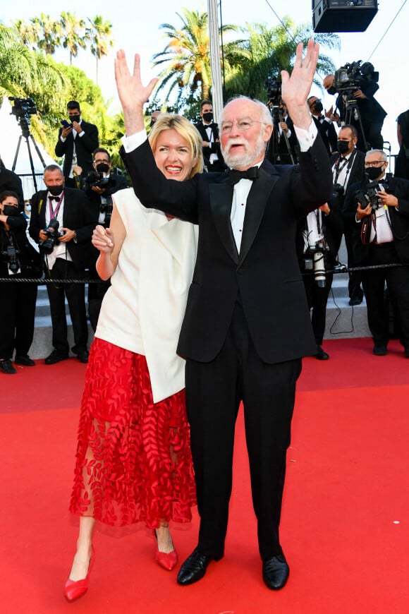 Nicolas Seydoux et sa femme - Montée des marches du film " L'histoire de ma femme - The story of my wife " lors du 74ème Festival International du Film de Cannes. Le 14 juillet 2021.