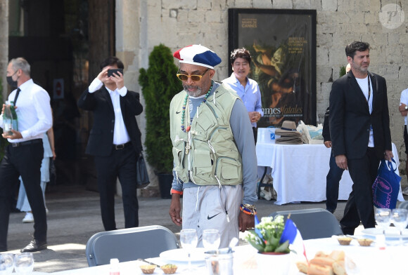 Spike Lee - Les membres du jury déjeunent en terrasse pendant le 74 ème festival international du film à Cannes (6-17 juillet 2021), le 14 juillet 2021. 