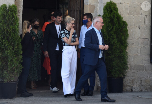 Mélanie Laurent - Les membres du jury déjeunent en terrasse pendant le 74 ème festival international du film à Cannes (6-17 juillet 2021), le 14 juillet 2021. 