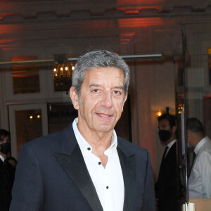 Michel Cymes lors de la soirée de gala "Enfance Majuscule" à la salle Gaveau à Paris le 15 juin 2021. © Coadic Guirec / Bestimage