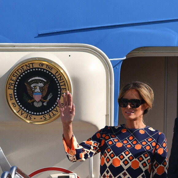 Donald Trump et sa femme Melania à leur arrivée, à bord de Air Force One, à l'aéroport international de Palm Beach. Le 20 janvier 2021.