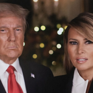 Le président Donald Trump et la Première Dame Melania Trump durant leur message de Noël 2020 via une vidéo YouTube de la Maison Blanche le 25 décembre 2020.