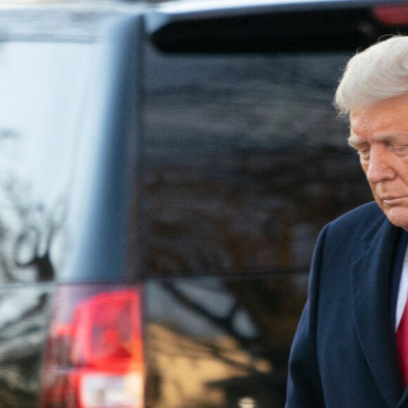 Le président Donald Trump et la première Dame Melania Trump quittent Washington pour se rendre a Mar-a-Lago a West Palm Beach le 23 décembre 2020.