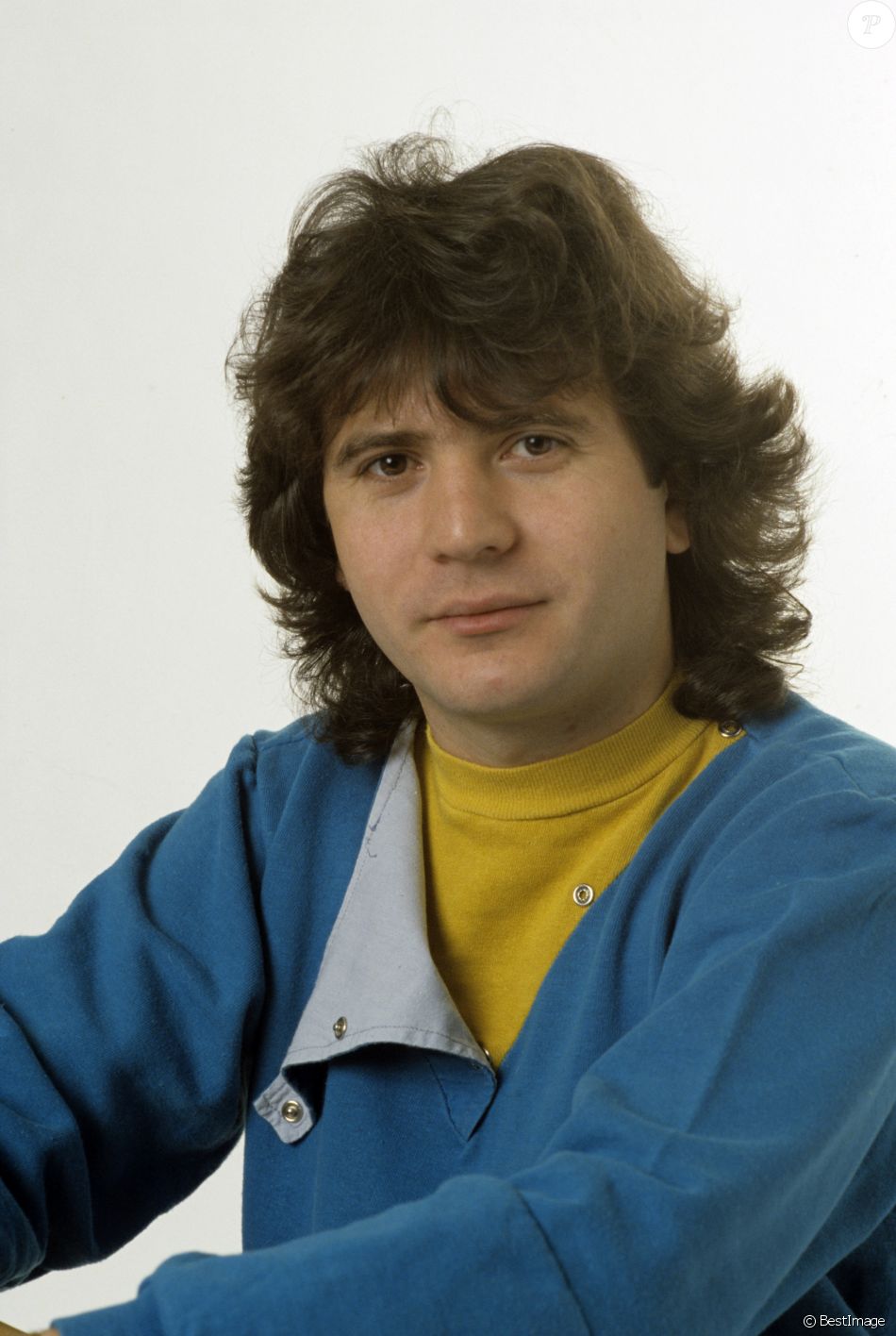 Archives - En France, à Paris, portrait studio de Daniel Balavoine en juillet 1982.