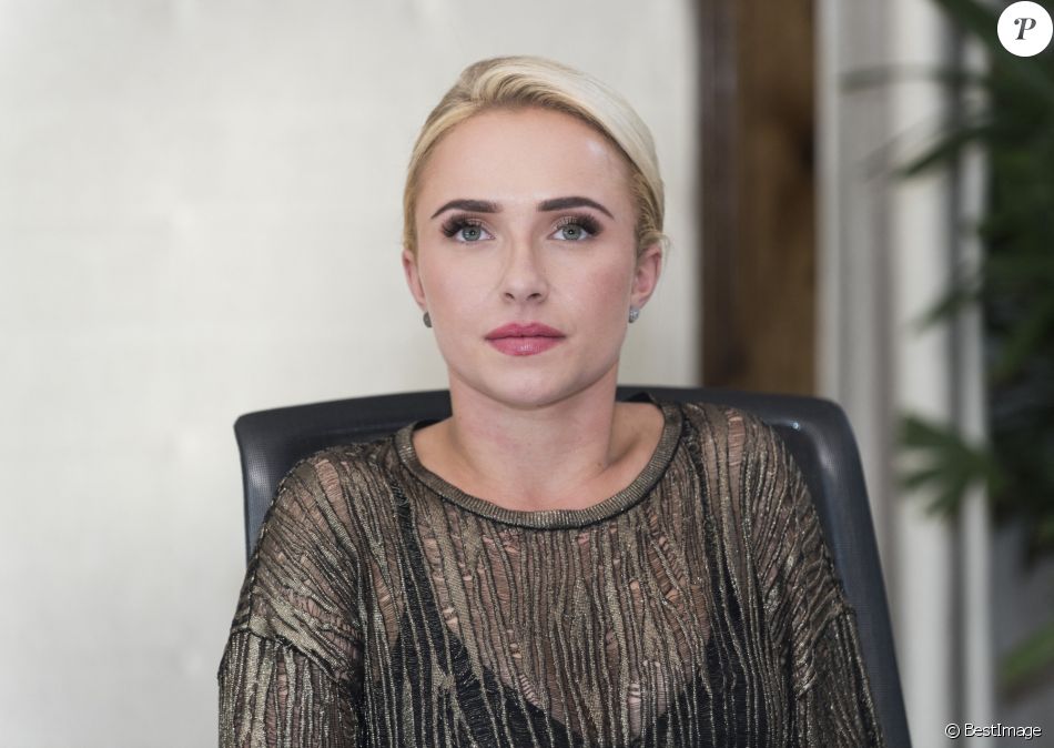 Hayden Panettiere pose pour une séance photo à West Hollywood. Los Angeles, le 2 mars 2017.