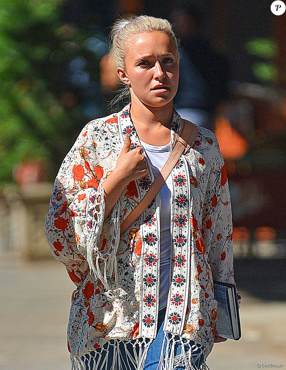Hayden Panettiere se promène avec son père Skip à New York. Le 3 août 2016.