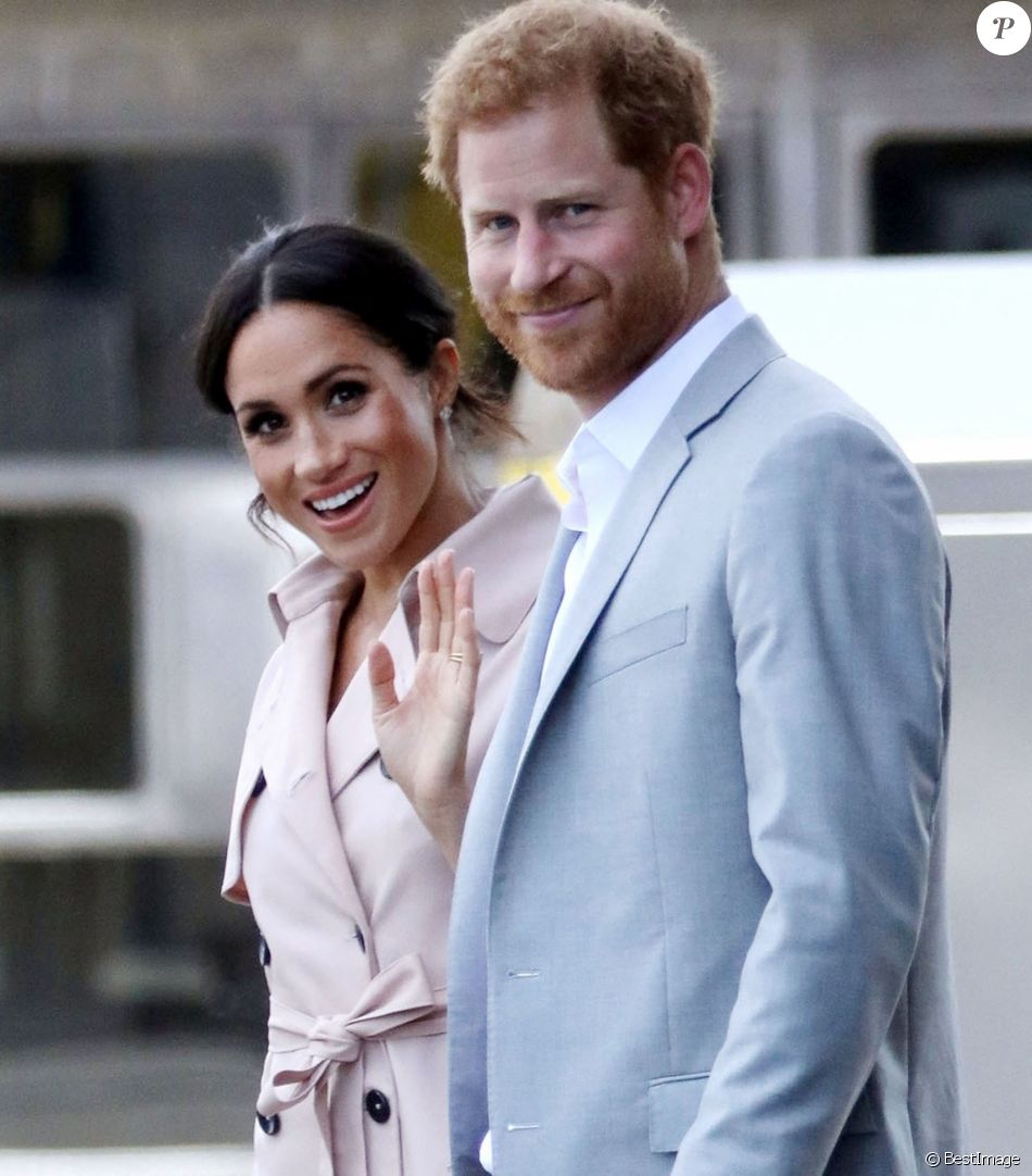 Le prince Harry, duc de Sussex et sa femme Meghan Markle, duchesse de Sussex, arrivent à l'exposition commémorative de la naissance de Nelson Mandela au centre Southbank à Londres, le 17 juillet 2018.