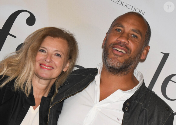 Valérie Trierweiler et son compagnon Romain Magellan - Avant-première du film "Les fantasmes" au cinéma Pathé Wepler à Paris. Le 24 juin 2021 © Coadic Guirec / Bestimage