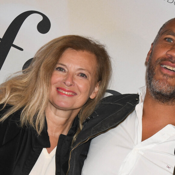 Valérie Trierweiler et son compagnon Romain Magellan - Avant-première du film "Les fantasmes" au cinéma Pathé Wepler à Paris. Le 24 juin 2021 © Coadic Guirec / Bestimage