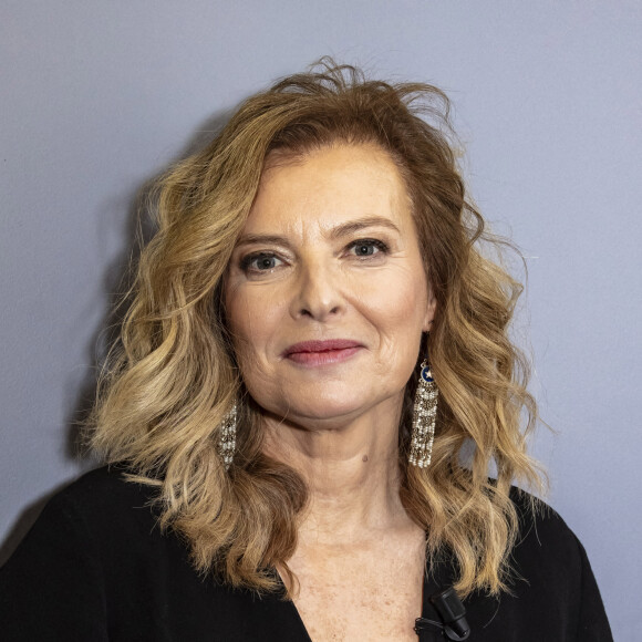 Valérie Trierweiler - Backstage de l'enregistrement de l'émission "Les Grosses Têtes", présentée par Laurent Ruquier et diffuséele 19 décembre sur France 2. Le 8 décembre 2020 © Jack Tribeca / Bestimage 