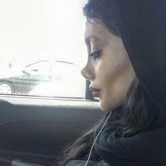 L'influenceuse Fatemeh Kishvand alias Sahar Tabar, le "sosie zombie" d'Angelina Jolie.