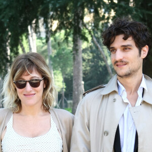 Valeria Bruni Tedeschi et son ex-compagnon Louis Garrel - L'équipe du film "Un Chateau en Italie" de Valeria Bruni Tedeschi à Rome, le 22 Octobre 2013. 