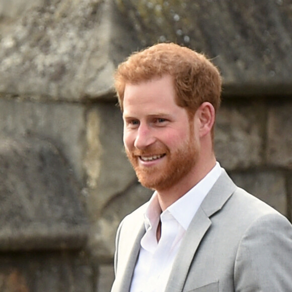 Le prince William, duc de Cambridge et le prince Harry arrivent au château de Windsor à la veille du Mariage Royal le 18 mai 2018.