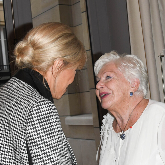 Brigitte Macron et Line Renaud - 1ère édition de la remise du prix "Line Renaud - Loulou Gasté", à la Maison de la Recherche à Paris. Le 25 octobre 2019. © Coadic Guirec / Bestimage