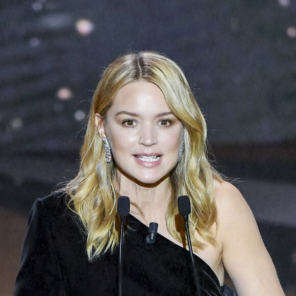 Virginie Efira sur scène lors de la 46ème cérémonie des César à l'Olympia à Paris le 12 mars 202. © Dominique Charriau/ Pool / Bestimage