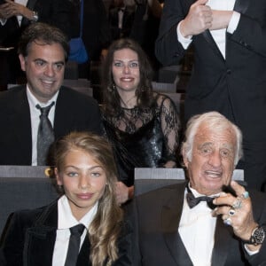 Stella Belmondo et son père Jean-Paul Belmondo, Giacomo Belmondo et Luana Belmondo - 42e cérémonie des César à la salle Pleyel à Paris le 24 février 2017. © Olivier Borde / Dominique Jacovides / Bestimage