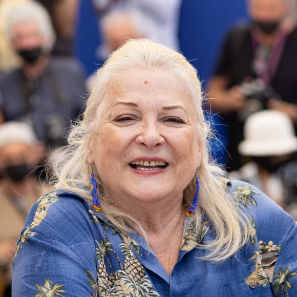 Josiane Balasko au photocall du film Tralala lors du 74ème festival international du film de Cannes le 14 juillet 2021. © Borde / Jacovides / Moreau / Bestimage