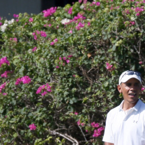 Exclusif - Barack Obama coule une retraite paisible et des vacances sportives sur un terrain de golf à Hawaï le 28 décembre 2020.