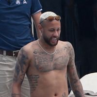 Neymar s'éclate (trop?) en vacances et inquiète les supporters...