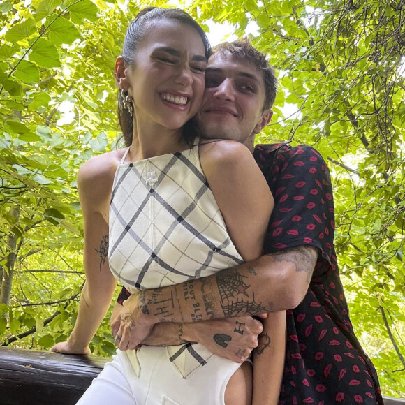 Dua Lipa et son petit ami Anwar Hadid en vacances en Albanie. Juillet 2021.