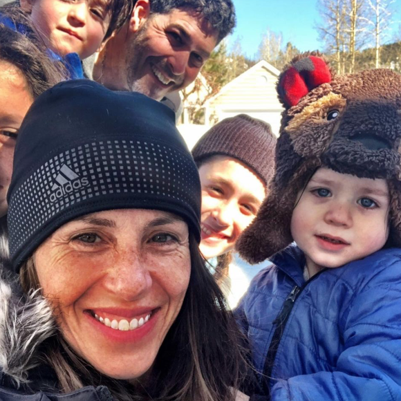 Soleil Moon Frye, son ex-mari Jason Goldberg et leurs enfants Poet, Jagger, Lyric et Story.