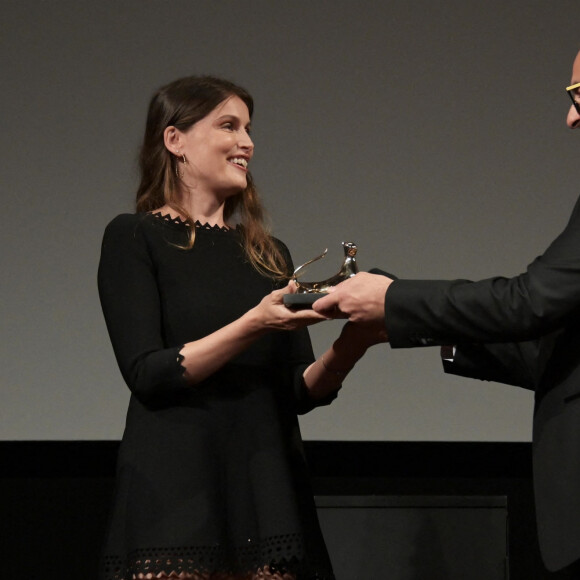 Laetitia Casta reçoit le prix "Davide Campari Excellence Award" à l'occasion du festival du film de Locarno. Le 5 août 2021