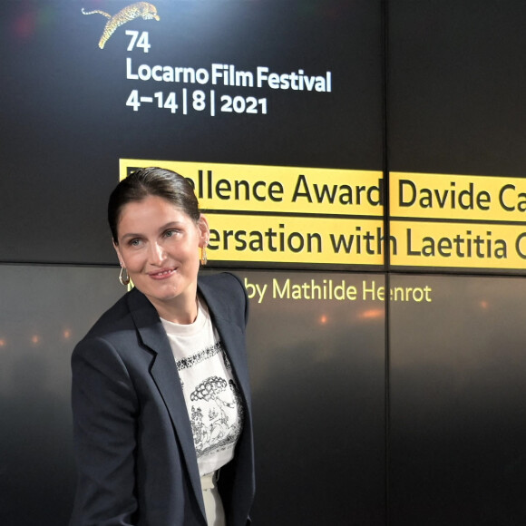 Laetitia Casta rencontre ses fans pour une conversation lors du Locarno Film Festival (4 - 14 août 2021) au cours duquel, l'actrice a reçu le prix l'Excellence Award David Campari. Le 4 août 2021.