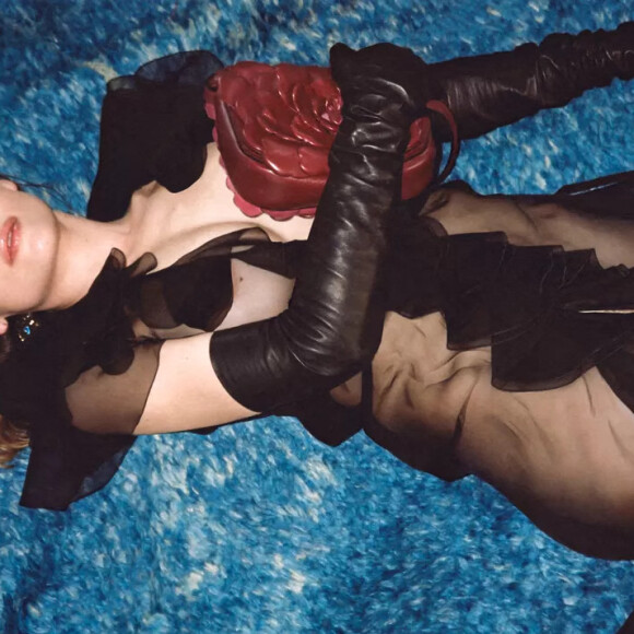 Laetitia Casta - La campagne Automne-Hiver 2020 de Valentino. Le 12 octobre 2020