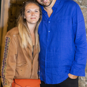 Exclusif - Eric Antoine et sa compagne - Représentation du spectacle "J'ai envie de toi" lors du Festival de Ramatuelle. Le 4 août 2021 © Cyril Bruneau / Festival de Ramatuelle / Bestimage