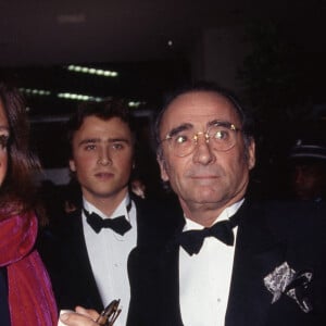 Claude Brasseur, sa femme Michèle et leur fils Alexandre - Festival International du film et de la jeunesse de Paris. le 24 juin 1991. © Jean-Claude Woestelandt / Bestimage