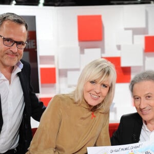 Exclusif - Emmanuel Chaunu, Chantal Ladesou et Michel Drucker - Enregistrement de l'émission Vivement dimanche prochain au studio Gabriel, presentée par Michel Drucker © Guillaume Gaffiot / Bestimage 