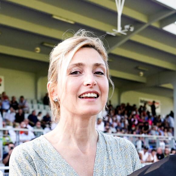 Julie Gayet - Match amical Brive-Stade Français à Tulle. Le 13 août 2021. @ Hugo Pfeiffer/Icon Sport/ABACAPRESS.COM