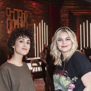 Barbara Pravi et Louane (Louane Emera) - Pause pendant l'émission On Est En Direct, en direct le 30 janvier 2021. © Jack Tribeca / Bestimage