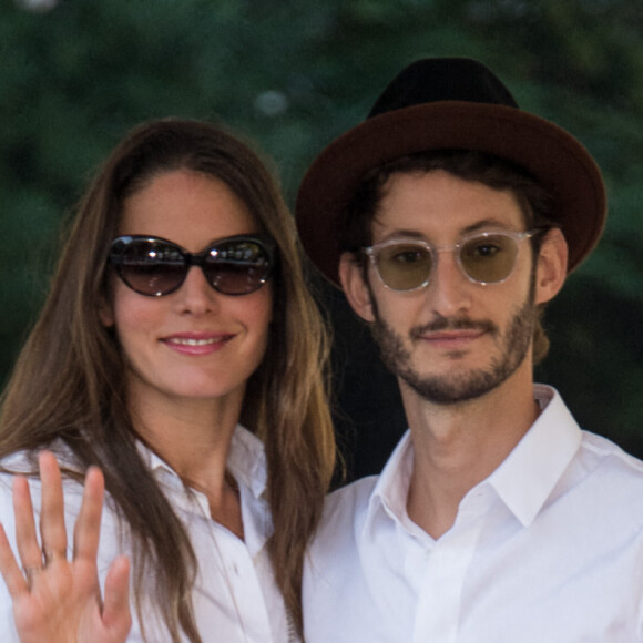 Pierre Niney et sa femme Natasha Andrews - People à Venise pour la 77ème édition du festival international du film de Venise (Mostra), le 2 septembre 2020