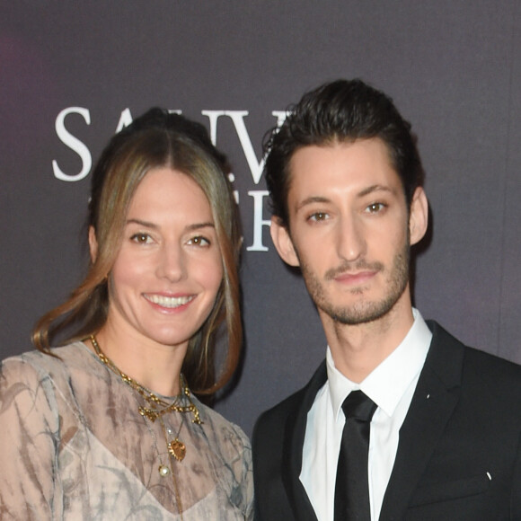 Natasha Andrews et son compagnon Pierre Niney - Avant-première du film "Sauver ou Périr" au cinéma UGC Normandie à Paris le 21 novembre 2018. © Coadic Guirec/Bestimage