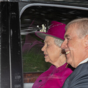 Le prince Andrew, duc d'York, arrive, pour la deuxième cet été, avec la reine Elisabeth II d'Angleterre, à la résidence de Balmoral. Le 15 septembre 2019