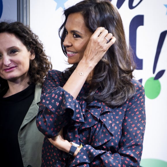 Karine Le Marchand (marraine de la CNDP (Commission nationale du débat public) et animatrice de lémission "L'amour est dans le pré") au 57ème salon International de l'Agriculture au parc des expositions de la porte de Versailles à Paris, France, le 23 février 2020. © Jean-Baptiste Autissier/Panoramic/Bestimage