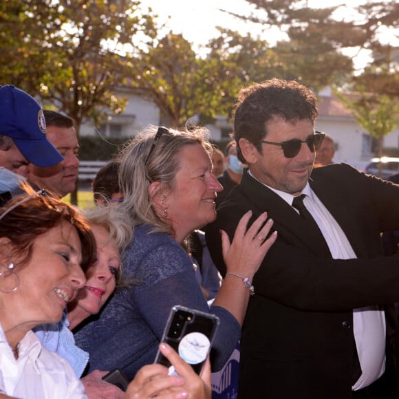 Patrick Bruel - Arrivées à la projection du film "Villa Caprice" lors du 7ème Festival Cinéma et Musique de Film de La Baule. Le 24 juin 2021 © Rachid Bellak / Bestimage