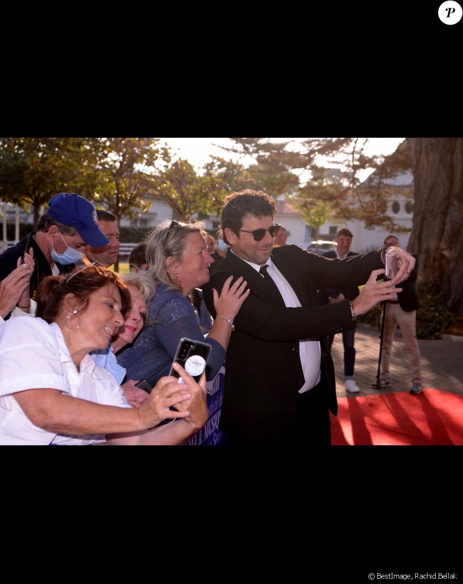 Patrick Bruel - Arrivées à la projection du film "Villa Caprice" lors du 7ème Festival Cinéma et Musique de Film de La Baule. Le 24 juin 2021 © Rachid Bellak / Bestimage