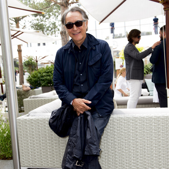 Richard Berry dans les tribunes lors des internationaux de tennis de Roland-Garros à Paris, le 4 juin 2019. © Jean-Baptiste Autissier/Panoramic/Bestimage