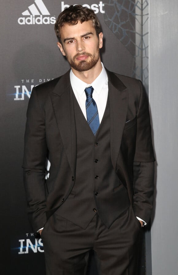 Theo James - Première du film "The Divergent Series: Insurgent" à New York.
