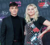 Louane Emera et son compagnon Florian Rossi posent à deux pour la première fois lors des NRJ Music Awards, à Paris.