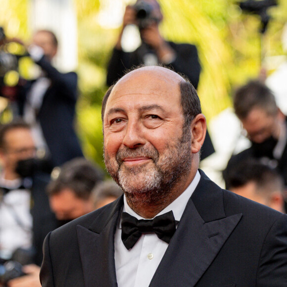 Kad Merad - Montée des marches du film " OSS 117 : Alerte rouge en Afrique Noire " lors du 74ème Festival International du Film de Cannes. Le 17 juillet 2021 © Borde-Jacovides-Moreau / Bestimage 