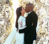 Kim Kardashian et Kanye West sont à nouveau ensemble ? C'est ce qu'affirmerait le rappeur depuis leur mise en scène d'un mariage, pour l'écoute de l'album "DONDA".