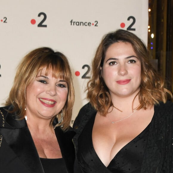 Michèle Bernier et Charlotte Gaccio lors de la 31ème cérémonie des Molières 2019 aux Folies Bergère à Paris, France, le 13 mai 2019. © Coadic Guirec/Bestimage 