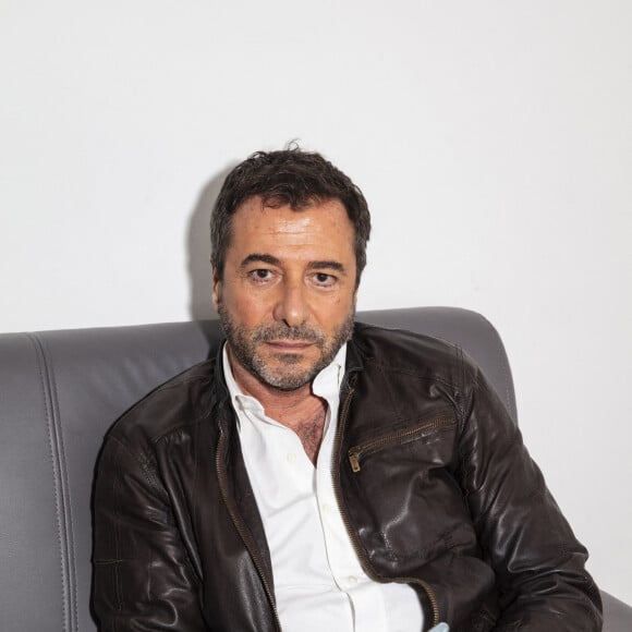 Bernard Montiel (menacé de mort sur les réseaux sociaux, pour son soutien à Karim Benzema) - Enregistrement de l'émission "Touche Pas à Mon Poste (TPMP)", présentée par Cyril Hanouna et diffusée en direct le 20 mai sur C8 © Jack Tribeca / Bestimage