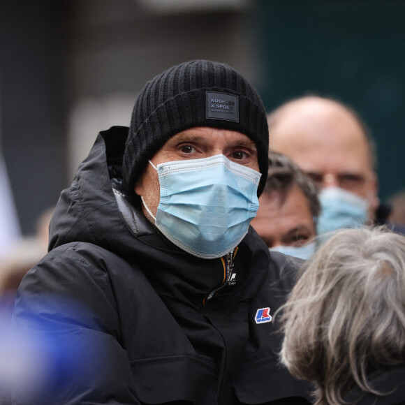 Exclusif - Denis Brogniart - Sorties des obsèques de Hubert Auriol au Temple de l'Oratoire du Louvre à Paris. Le 18 janvier 2021