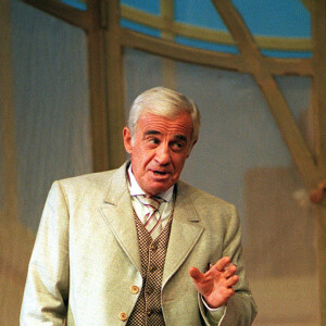 Filage de "La puce à l'oreille" au théâtre des Variétés avec Jean-Paul Belmondo.