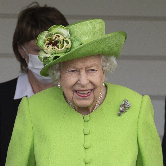 La reine Elisabeth II d'Angleterre assiste à la Cup Final du Guards Polo Club, de la parade et de la présentation du British Driving Society à Windsor, le 11 juillet 2021