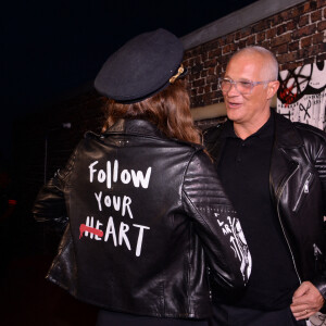 Exclusif - Lou Doillon et Ludovic Manzon (président de la marque IKKS) assistent à la soirée de présentation de la nouvelle plateforme de marque "Génération IKKS" et de la première capsule iconique "La Leather Story" sur les toits de la capitale, rue d'Abbeville, à Paris. Le 8 septembre 2021 © Rachid Bellak / Bestimage